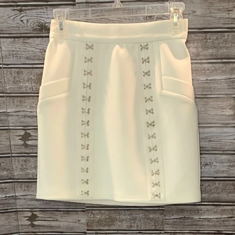 CAMEO White Mini Skirt with Hook & Eye Detail NWOT